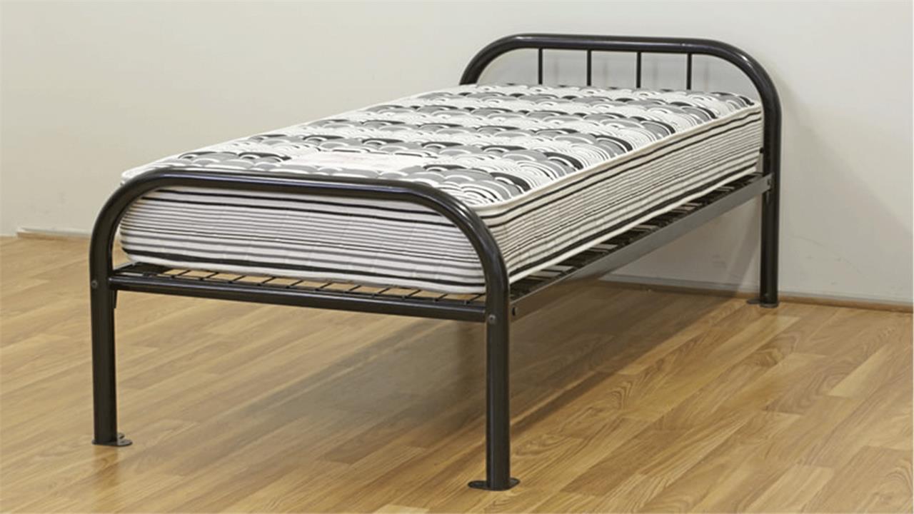 Commercial metal bed