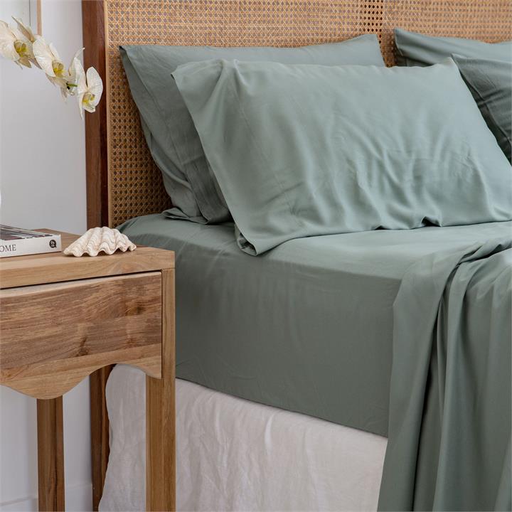 Bamboo Fitted Sheet in Sea Green I Love Linen